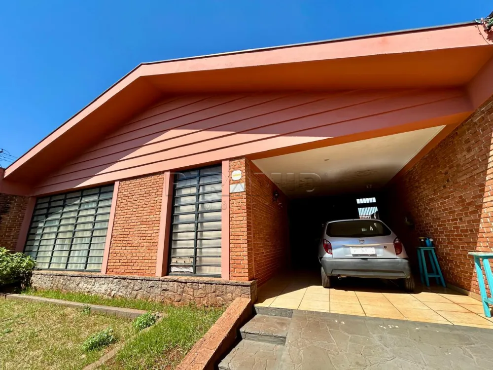 Alugar Casa / Padr&atilde;o em Ribeir&atilde;o Preto R$ 1.400,00 - Foto 1