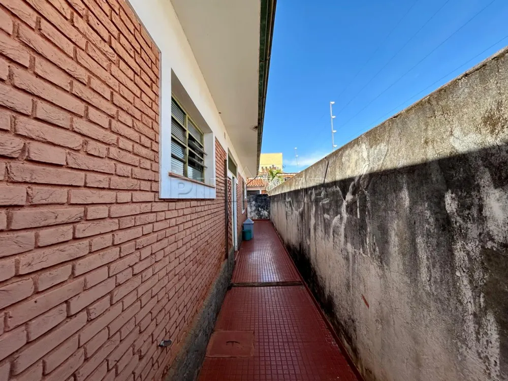 Alugar Casa / Padr&atilde;o em Ribeir&atilde;o Preto R$ 1.400,00 - Foto 22