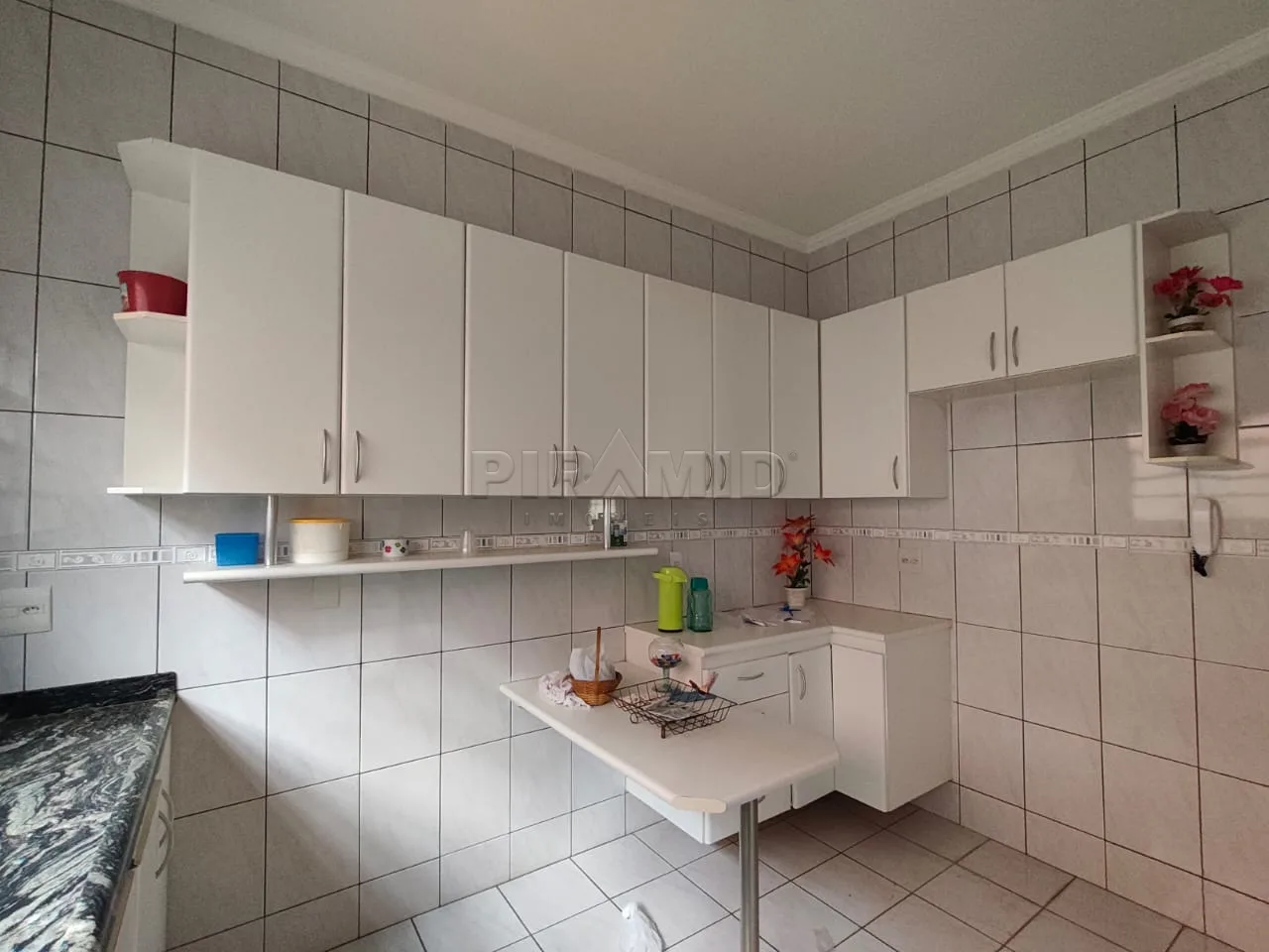 Alugar Casa / Padr&atilde;o em Ribeir&atilde;o Preto R$ 3.200,00 - Foto 14