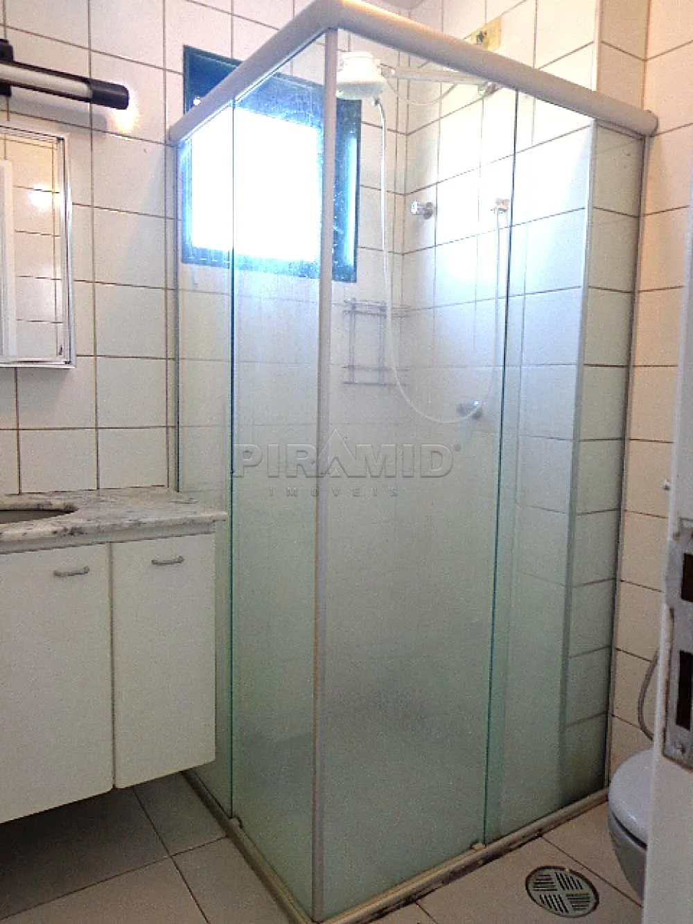 Alugar Apartamento / Padr&atilde;o em Ribeir&atilde;o Preto R$ 650,00 - Foto 16