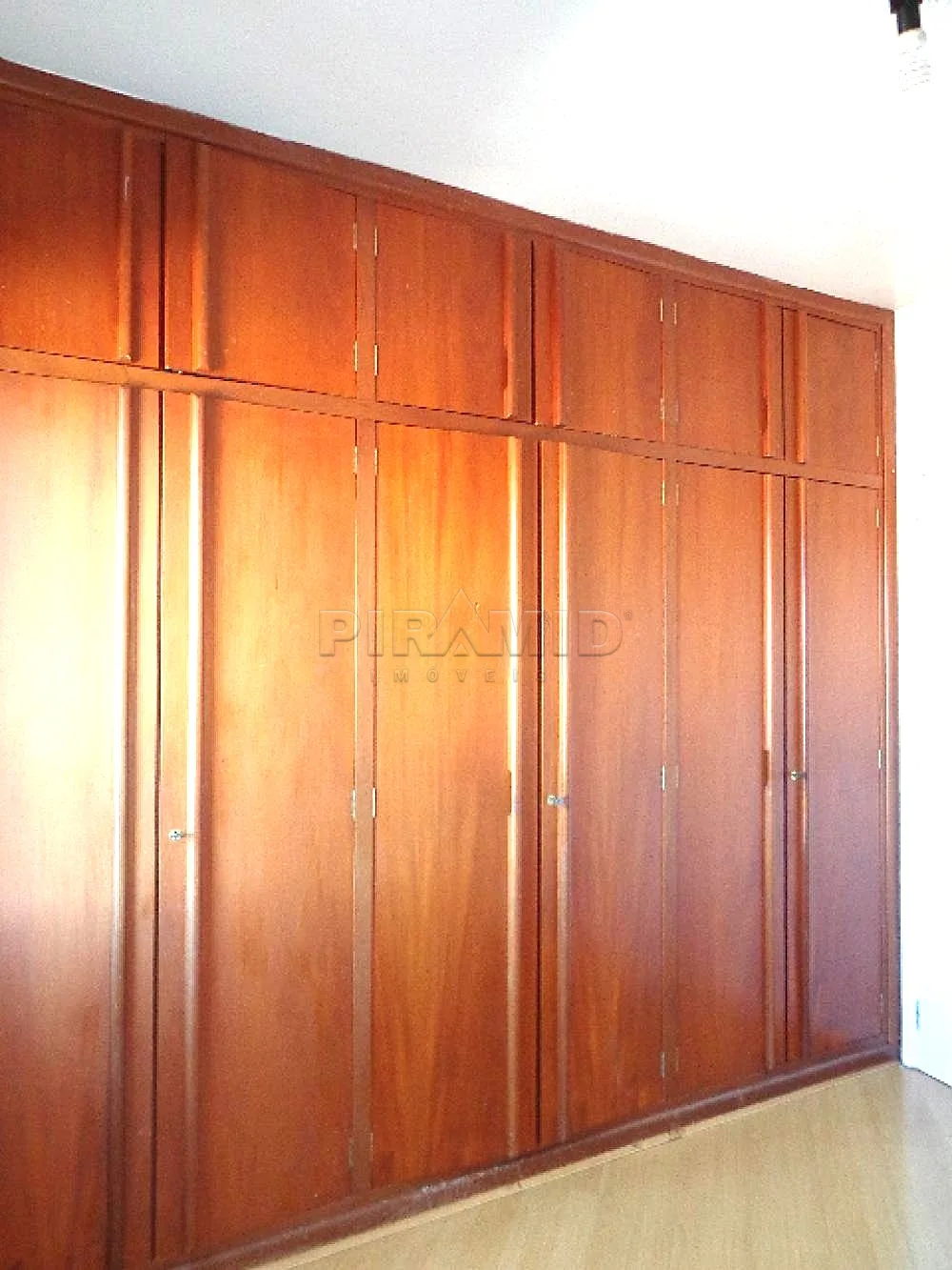 Alugar Apartamento / Padr&atilde;o em Ribeir&atilde;o Preto R$ 650,00 - Foto 19