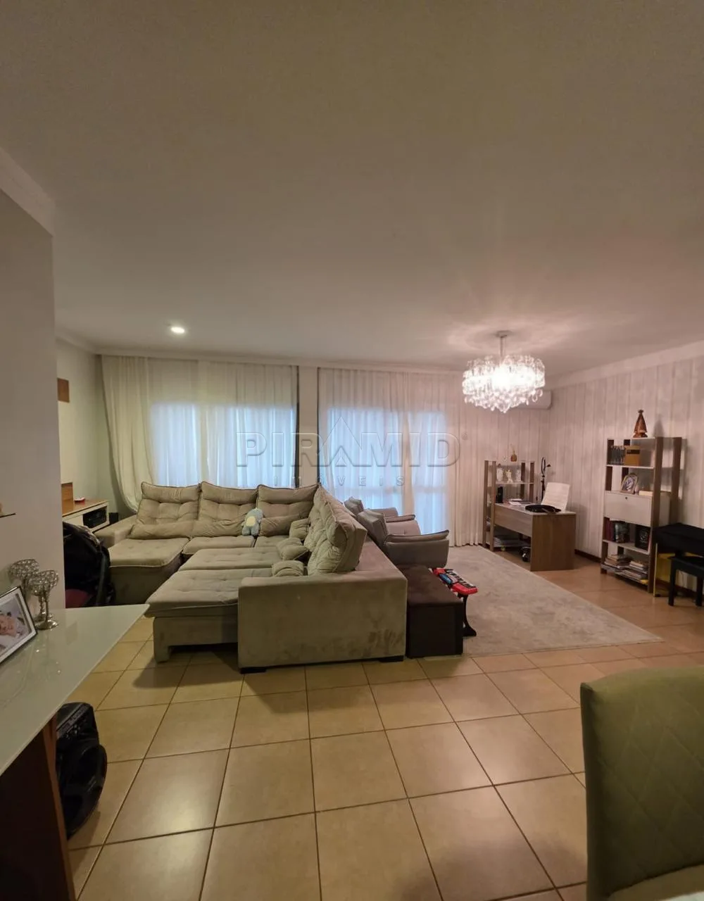 Alugar Apartamento / Padr&atilde;o em Ribeir&atilde;o Preto R$ 2.600,00 - Foto 2