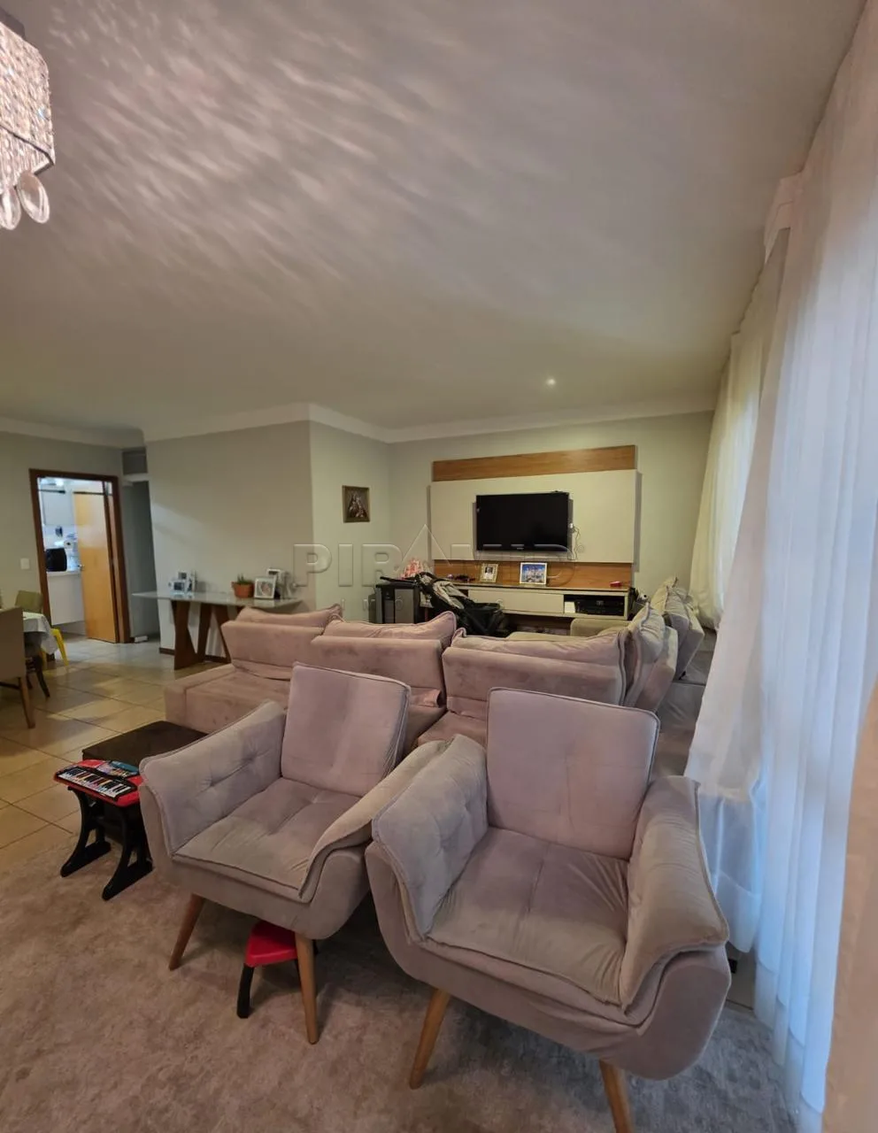 Alugar Apartamento / Padr&atilde;o em Ribeir&atilde;o Preto R$ 2.600,00 - Foto 3