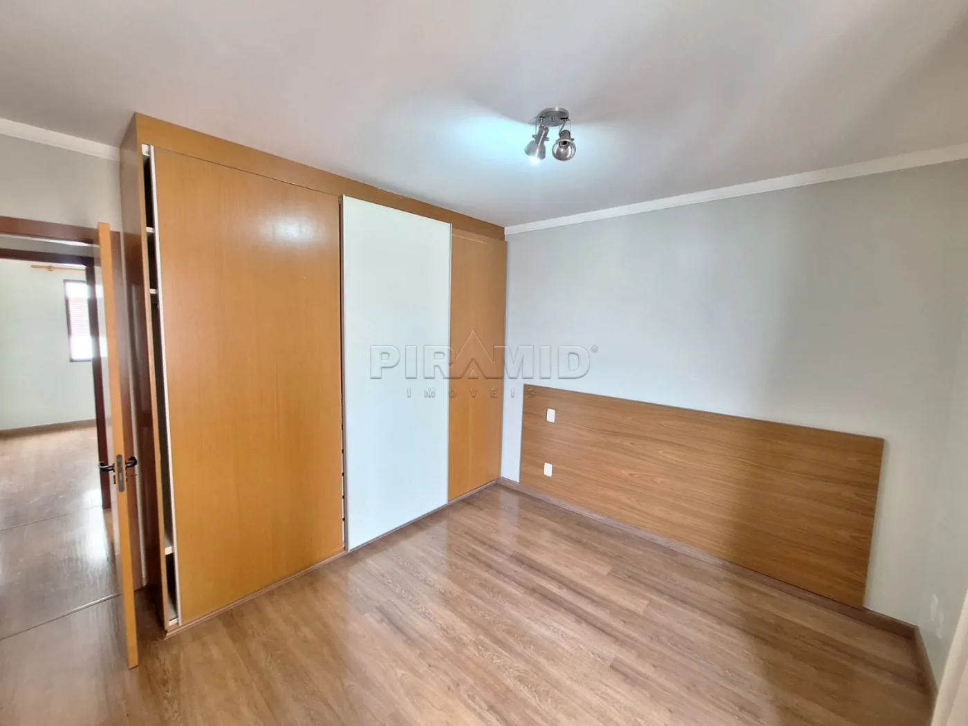 Alugar Apartamento / Padr&atilde;o em Ribeir&atilde;o Preto R$ 3.600,00 - Foto 16