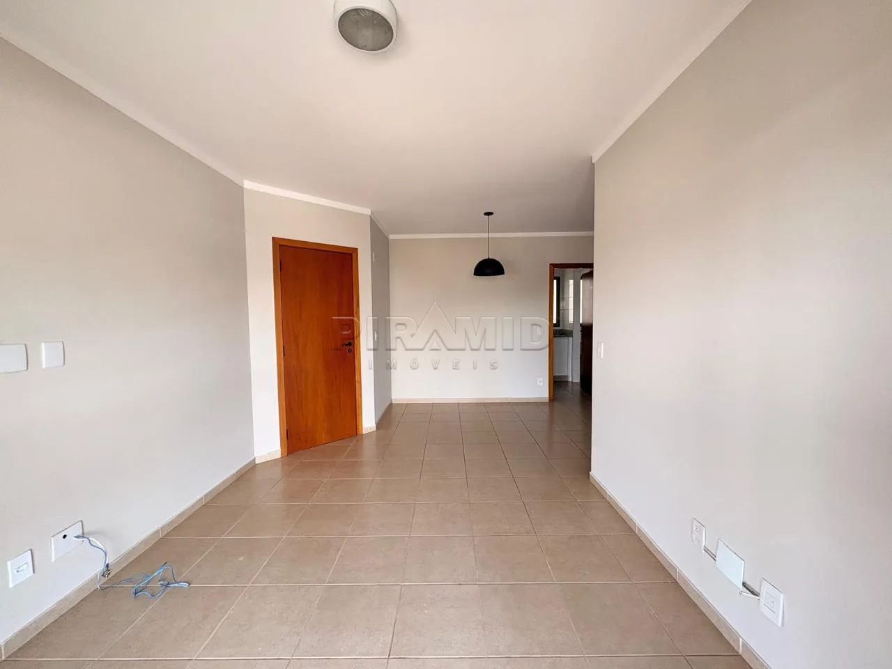 Alugar Apartamento / Padr&atilde;o em Ribeir&atilde;o Preto R$ 3.650,00 - Foto 4
