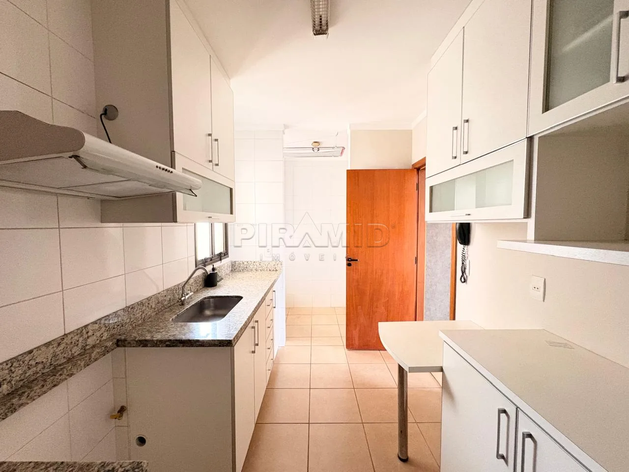 Alugar Apartamento / Padr&atilde;o em Ribeir&atilde;o Preto R$ 3.650,00 - Foto 9