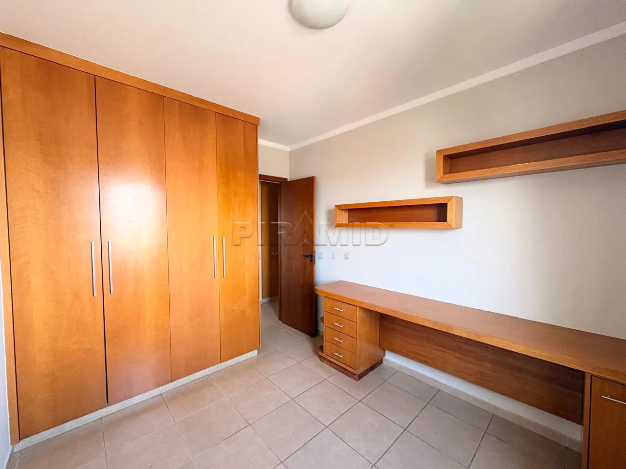 Alugar Apartamento / Padr&atilde;o em Ribeir&atilde;o Preto R$ 3.650,00 - Foto 18