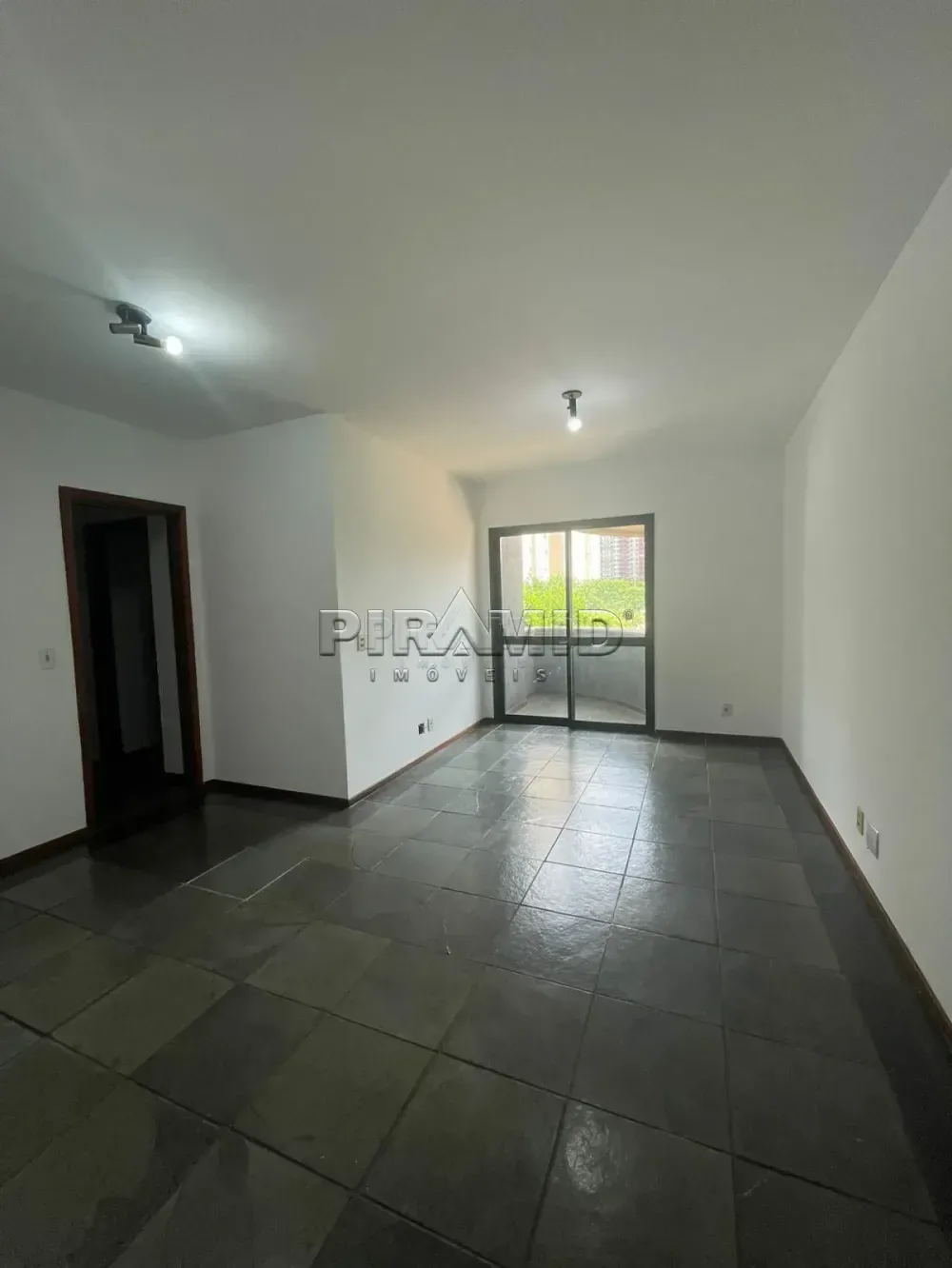 Alugar Apartamento / Padr&atilde;o em Ribeir&atilde;o Preto R$ 1.190,00 - Foto 1