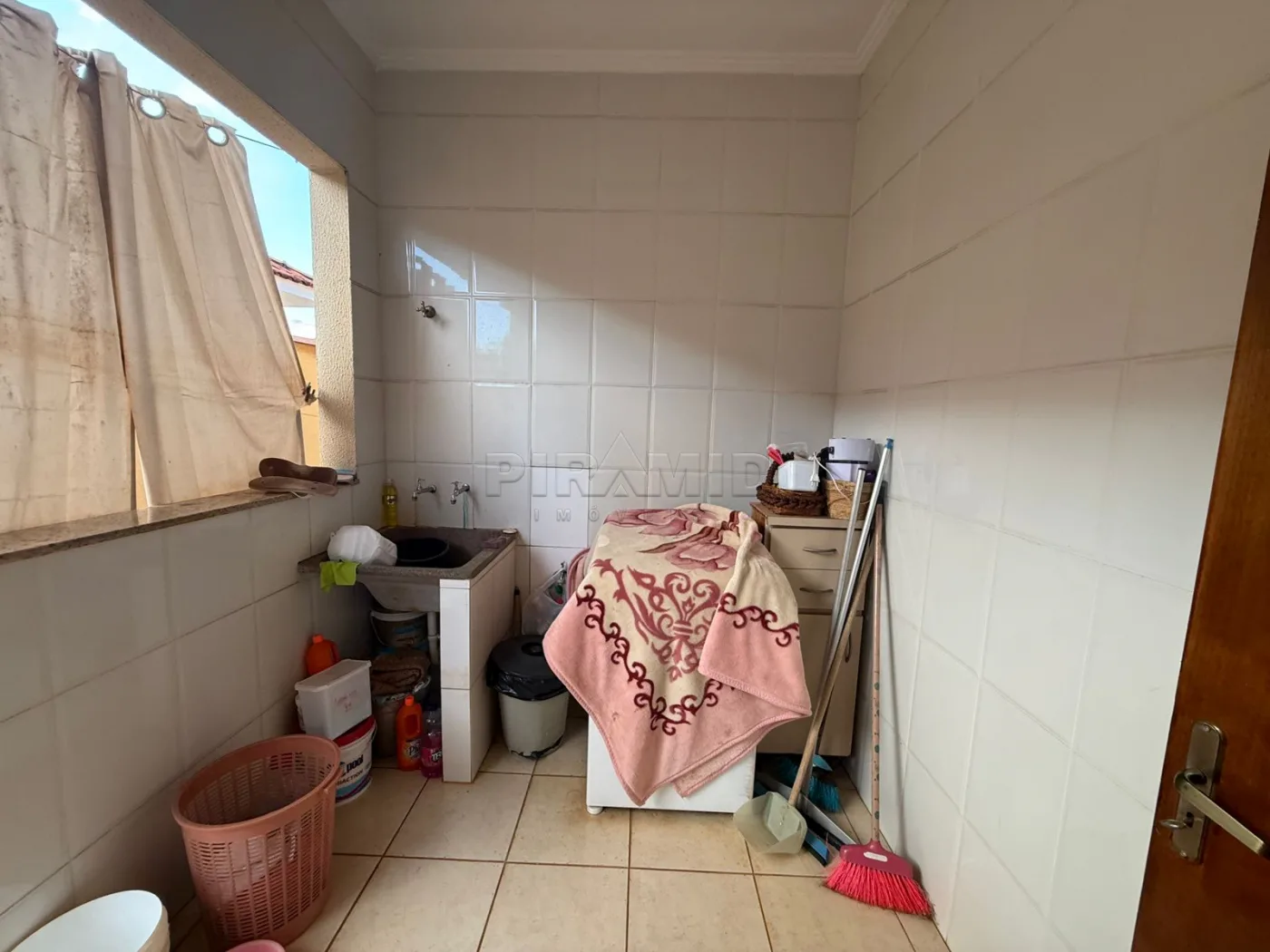 Comprar Casa / Padr&atilde;o em Ribeir&atilde;o Preto R$ 1.100.000,00 - Foto 35