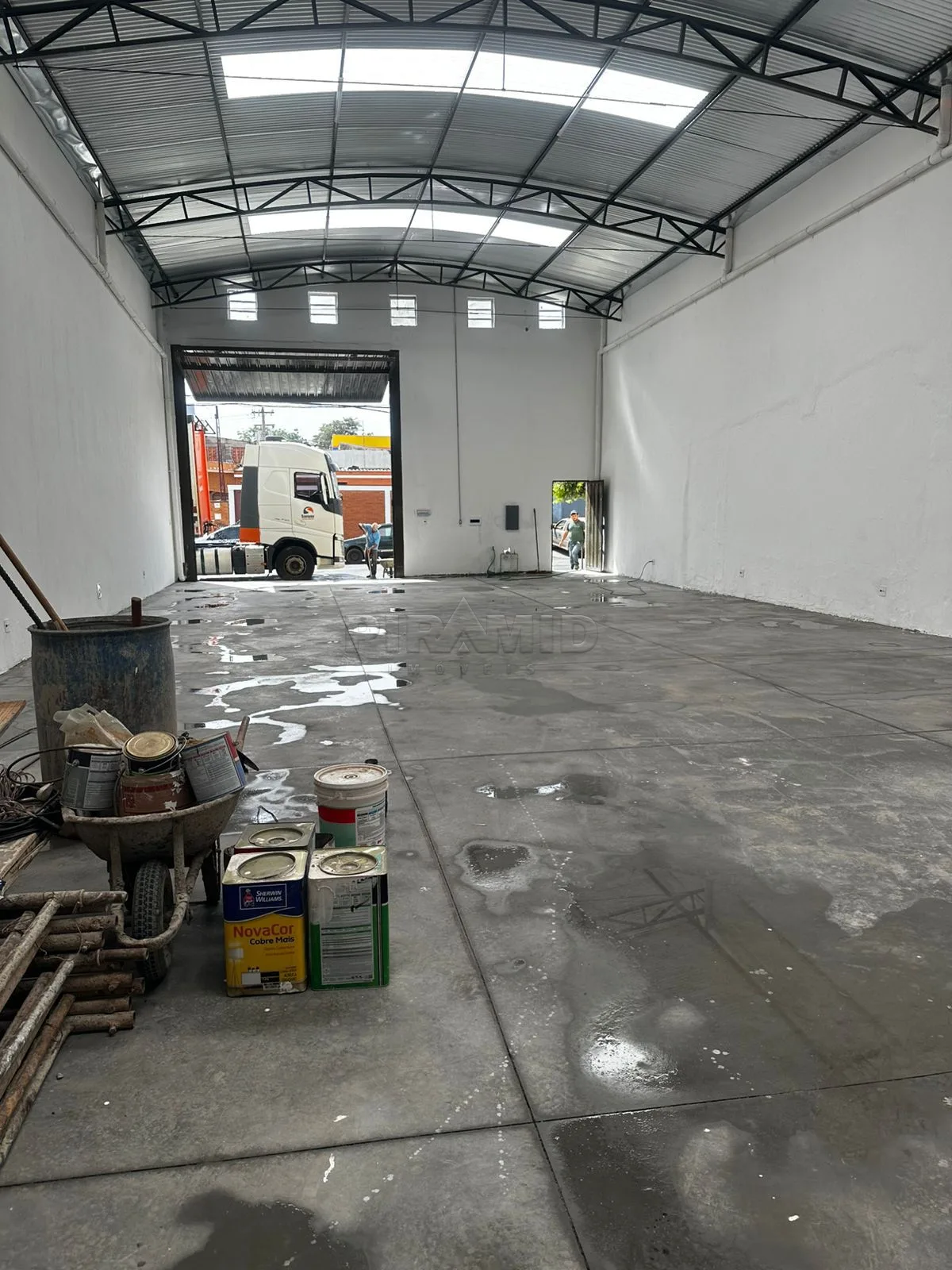 Alugar Comercial / Galp&atilde;o  Barrac&atilde;o em Ribeir&atilde;o Preto R$ 7.000,00 - Foto 3