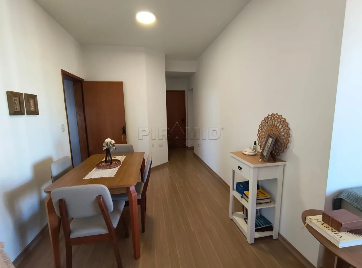 Alugar Apartamento / Padr&atilde;o em Ribeir&atilde;o Preto R$ 1.200,00 - Foto 4