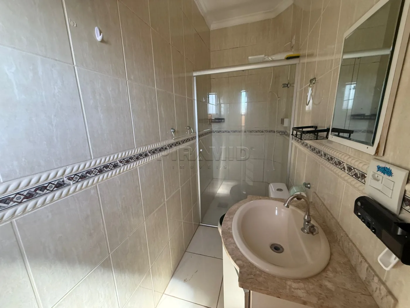 Alugar Apartamento / Padr&atilde;o em Ribeir&atilde;o Preto R$ 1.700,00 - Foto 11