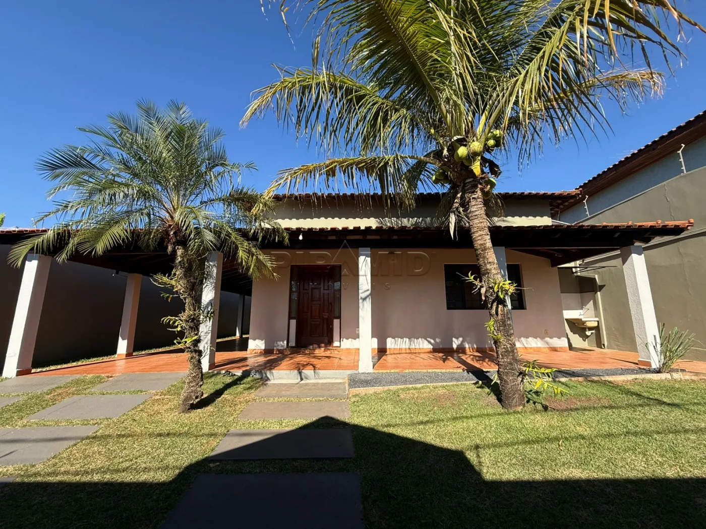 Alugar Casa / Padr&atilde;o em Ribeir&atilde;o Preto R$ 4.350,00 - Foto 1