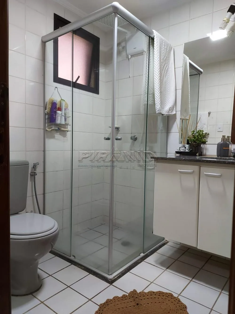 Alugar Apartamento / Padr&atilde;o em Ribeir&atilde;o Preto R$ 1.400,00 - Foto 5
