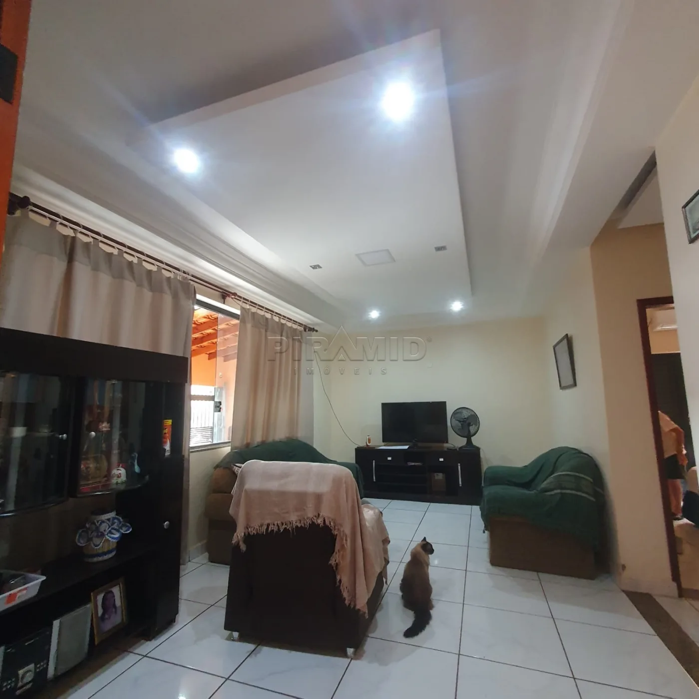 Alugar Casa / Padr&atilde;o em Ribeir&atilde;o Preto R$ 1.700,00 - Foto 5