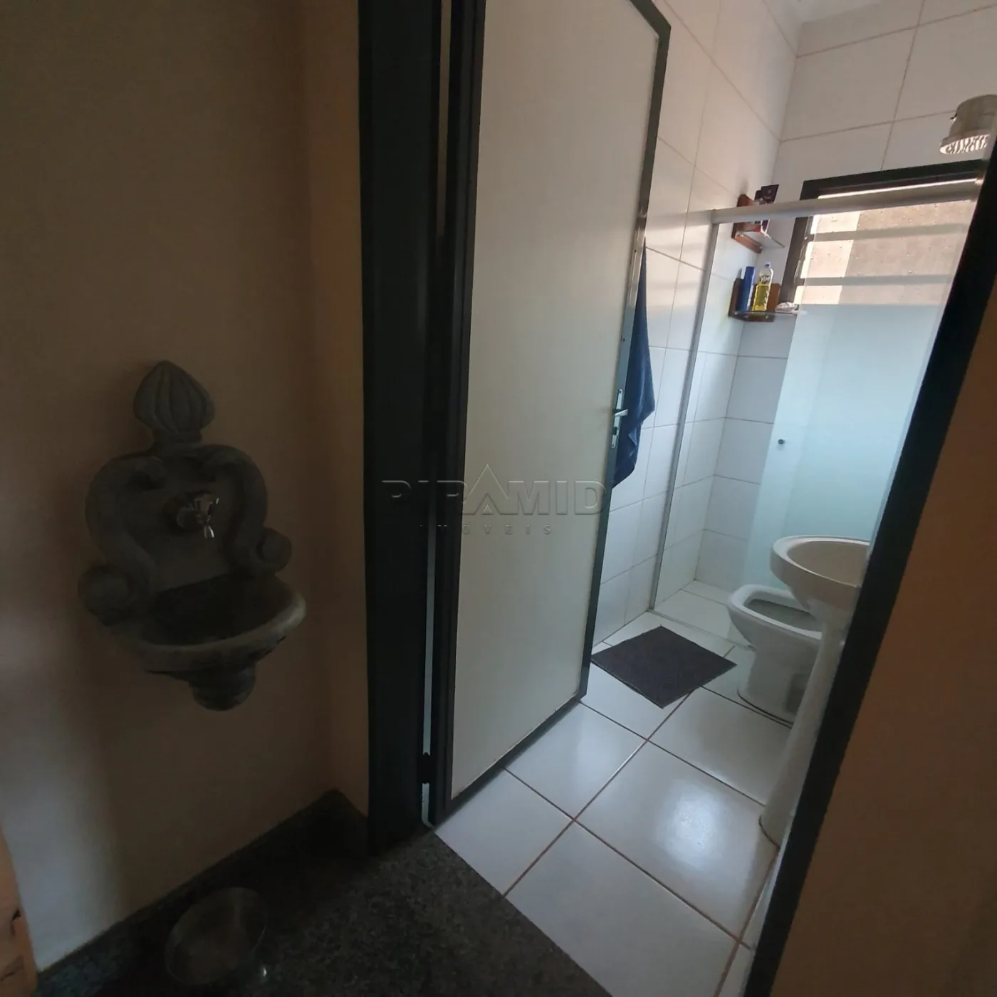 Alugar Casa / Padr&atilde;o em Ribeir&atilde;o Preto R$ 1.700,00 - Foto 9