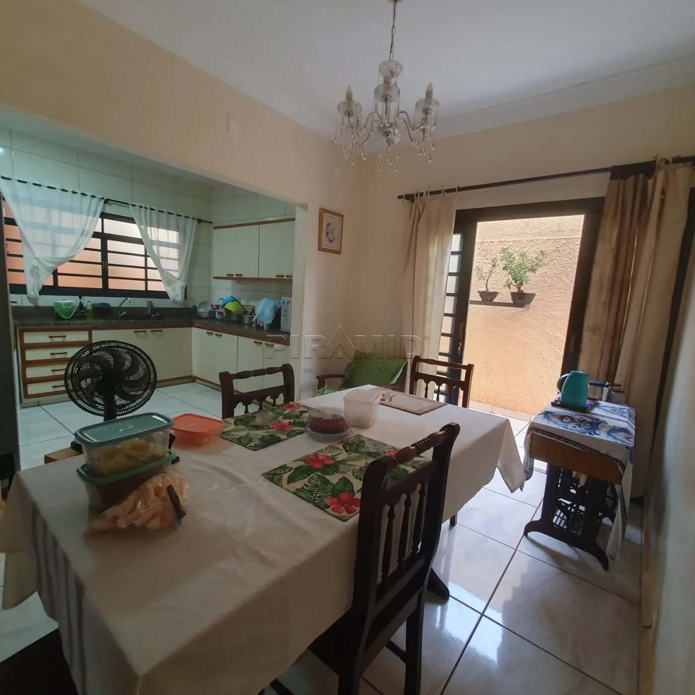 Alugar Casa / Padr&atilde;o em Ribeir&atilde;o Preto R$ 1.700,00 - Foto 16