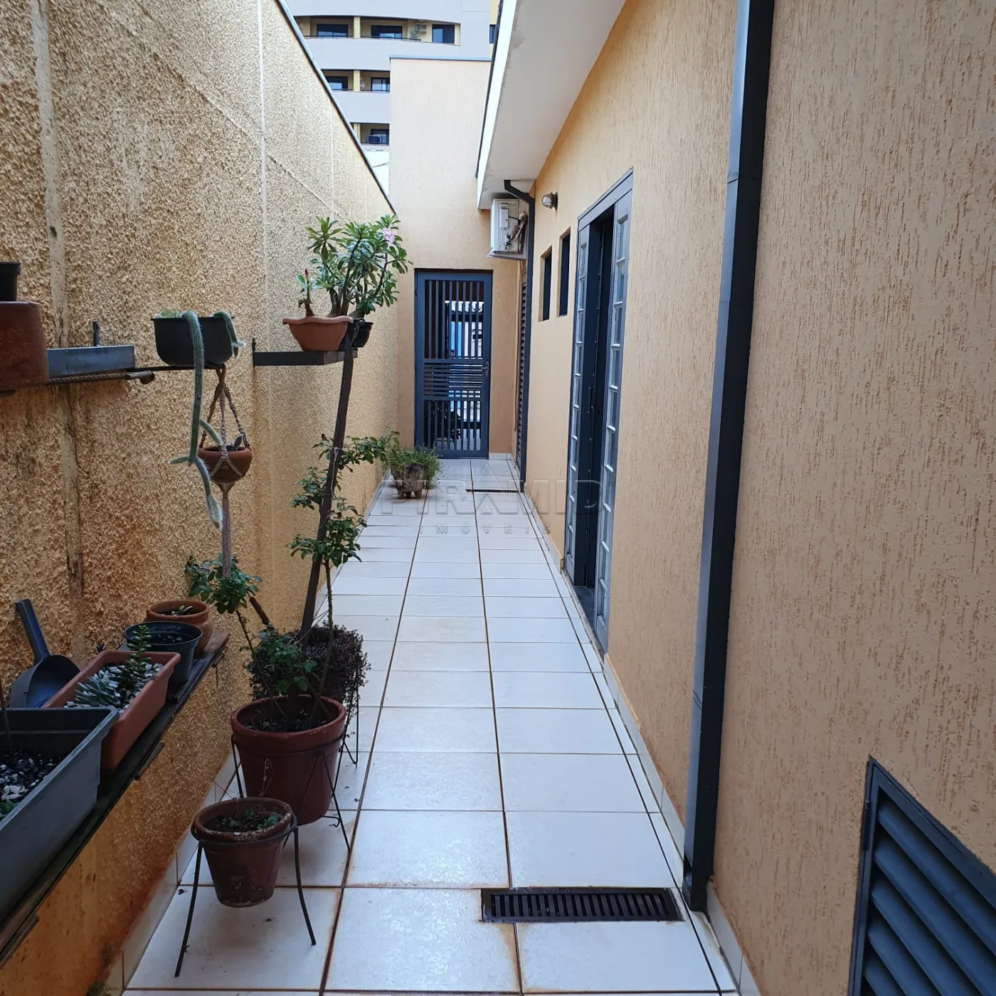Alugar Casa / Padr&atilde;o em Ribeir&atilde;o Preto R$ 1.700,00 - Foto 27