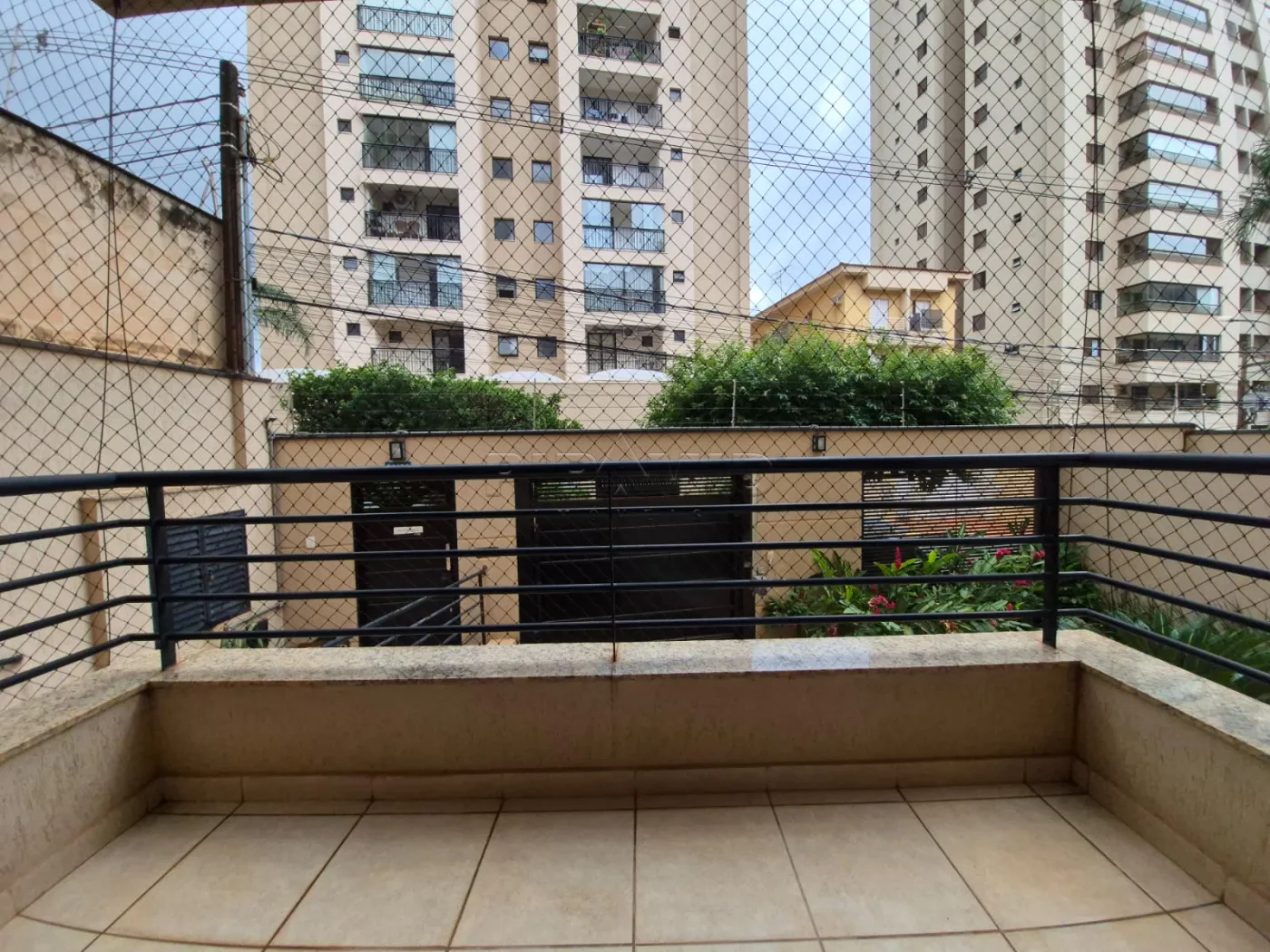 Alugar Apartamento / Padr&atilde;o em Ribeir&atilde;o Preto R$ 2.400,00 - Foto 1