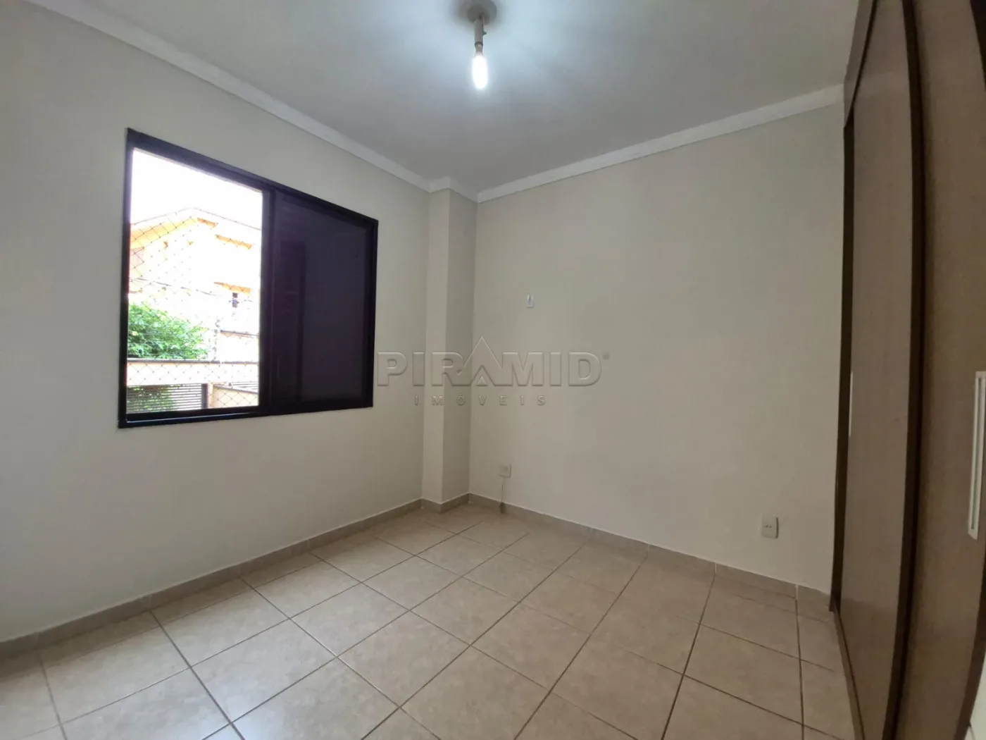 Alugar Apartamento / Padr&atilde;o em Ribeir&atilde;o Preto R$ 2.400,00 - Foto 13