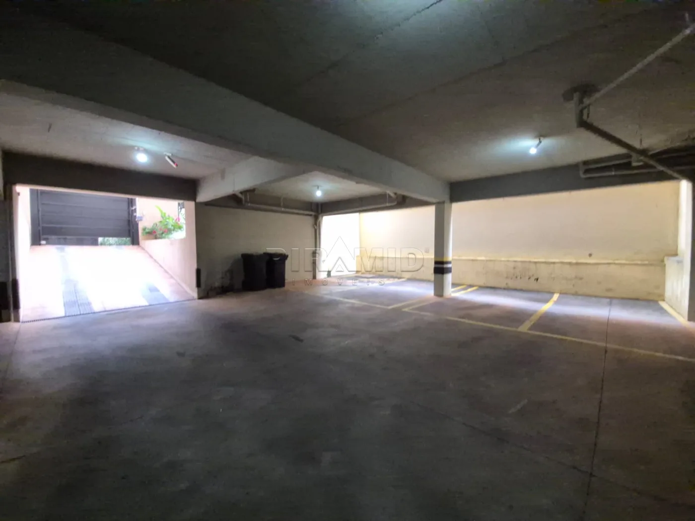 Alugar Apartamento / Padr&atilde;o em Ribeir&atilde;o Preto R$ 2.400,00 - Foto 17