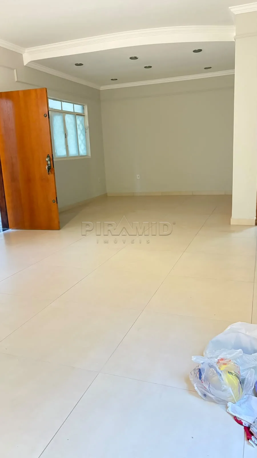 Comprar Casa / Padr&atilde;o em Ribeir&atilde;o Preto R$ 450.000,00 - Foto 4