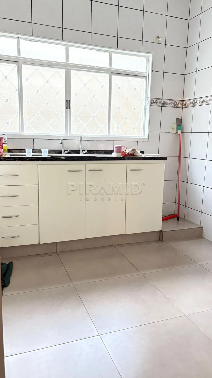 Comprar Casa / Padr&atilde;o em Ribeir&atilde;o Preto R$ 450.000,00 - Foto 11