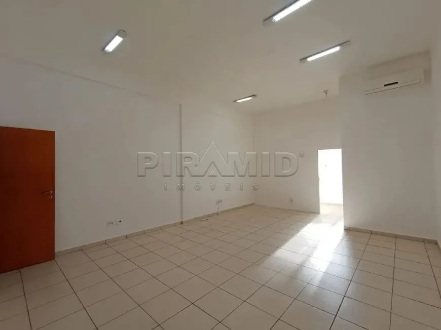 Alugar Comercial / Sala em Ribeir&atilde;o Preto R$ 1.600,00 - Foto 1
