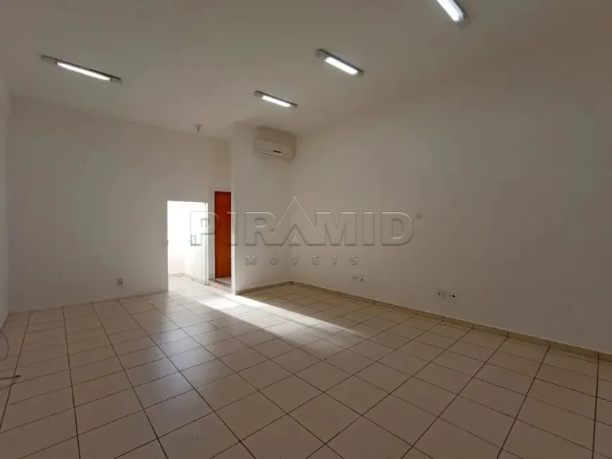 Alugar Comercial / Sala em Ribeir&atilde;o Preto R$ 1.600,00 - Foto 2