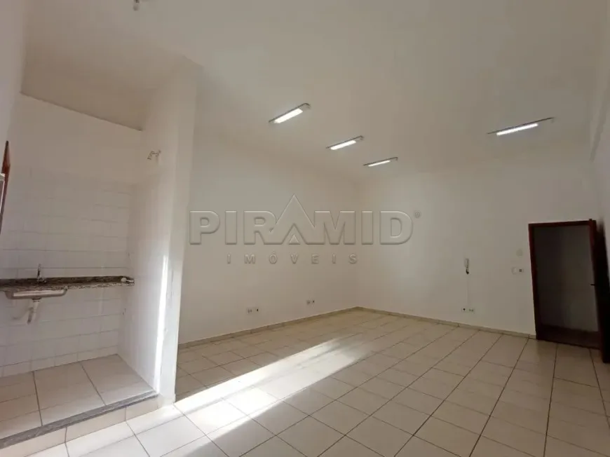 Alugar Comercial / Sala em Ribeir&atilde;o Preto R$ 1.600,00 - Foto 3