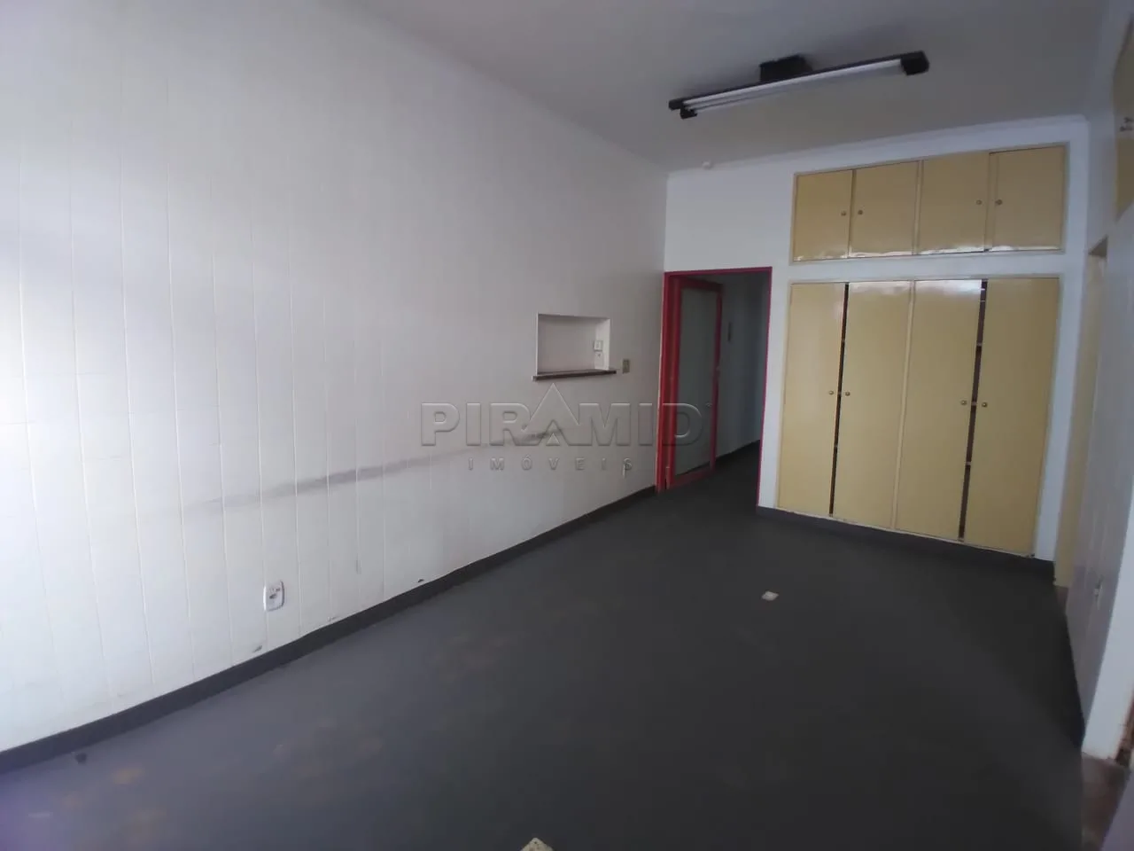 Alugar Casa / Padr&atilde;o em Ribeir&atilde;o Preto R$ 1.800,00 - Foto 7