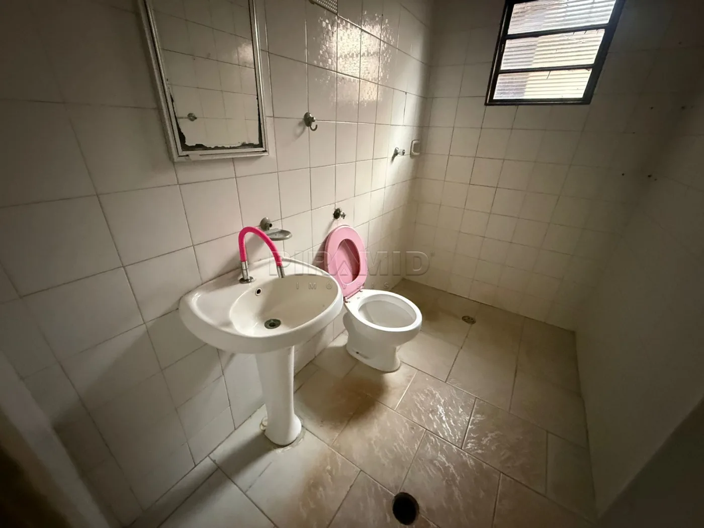 Alugar Casa / Padr&atilde;o em Ribeir&atilde;o Preto R$ 1.500,00 - Foto 10