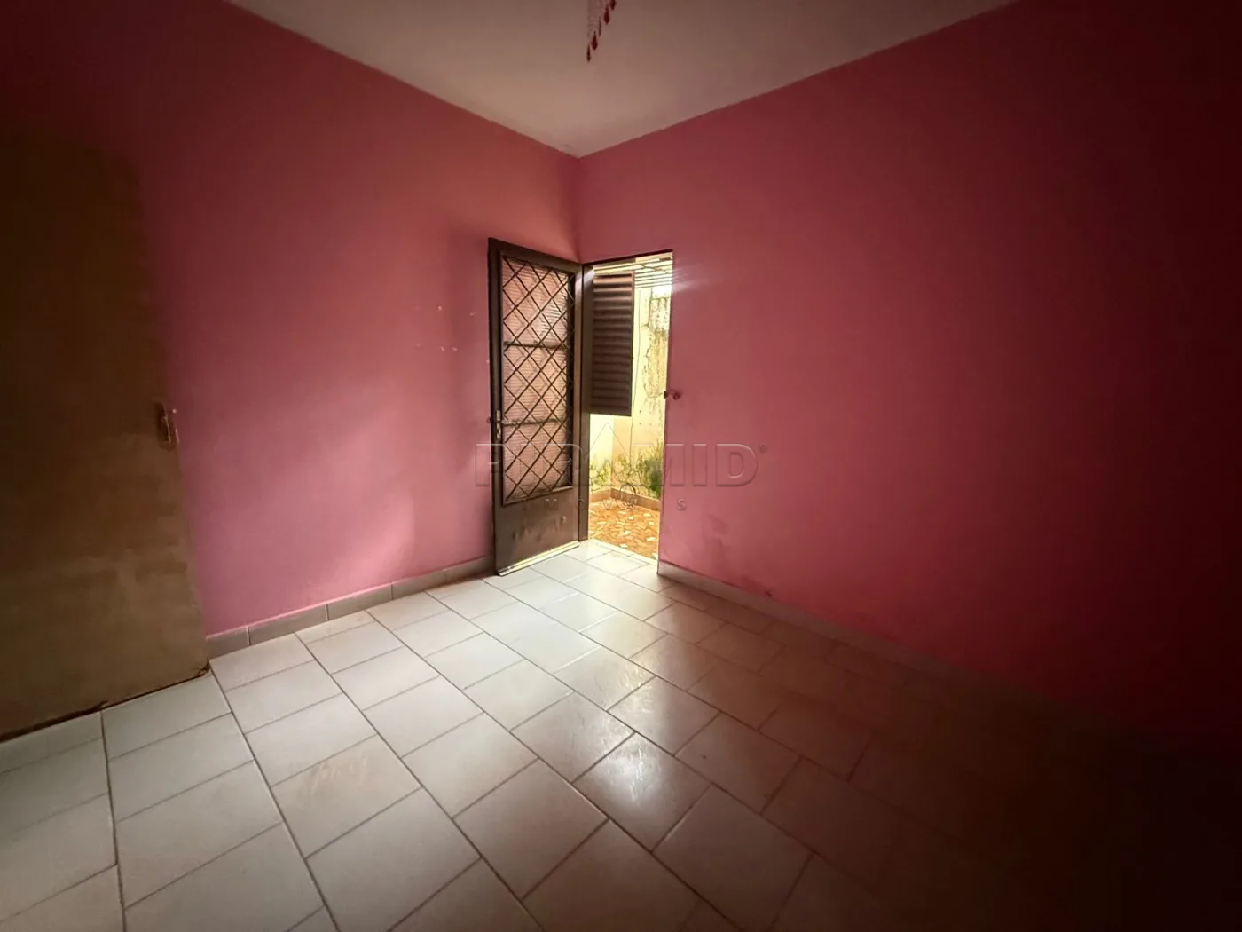 Alugar Casa / Padr&atilde;o em Ribeir&atilde;o Preto R$ 1.500,00 - Foto 11