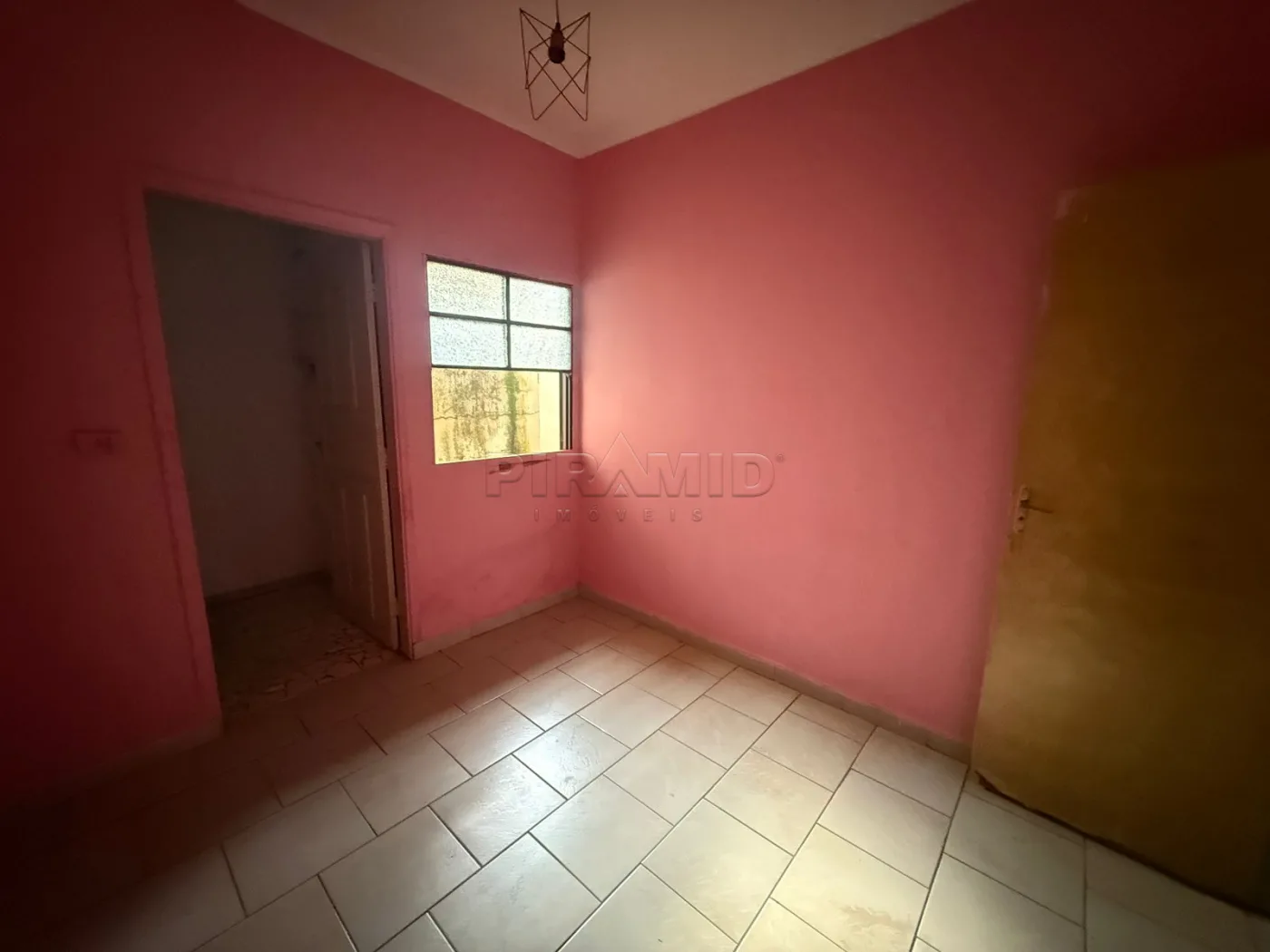 Alugar Casa / Padr&atilde;o em Ribeir&atilde;o Preto R$ 1.500,00 - Foto 14