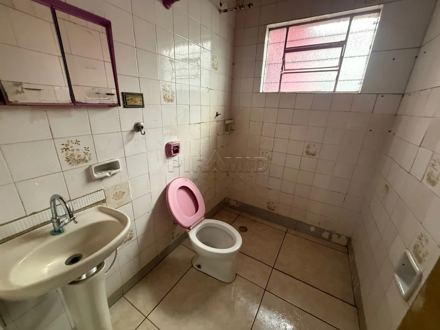 Alugar Casa / Padr&atilde;o em Ribeir&atilde;o Preto R$ 1.500,00 - Foto 15