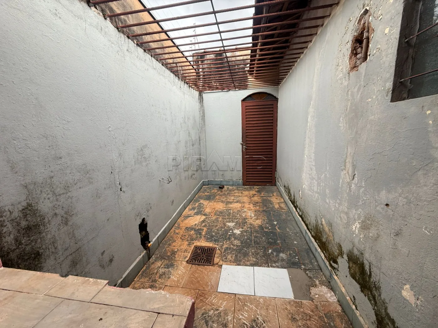 Alugar Casa / Padr&atilde;o em Ribeir&atilde;o Preto R$ 1.500,00 - Foto 21