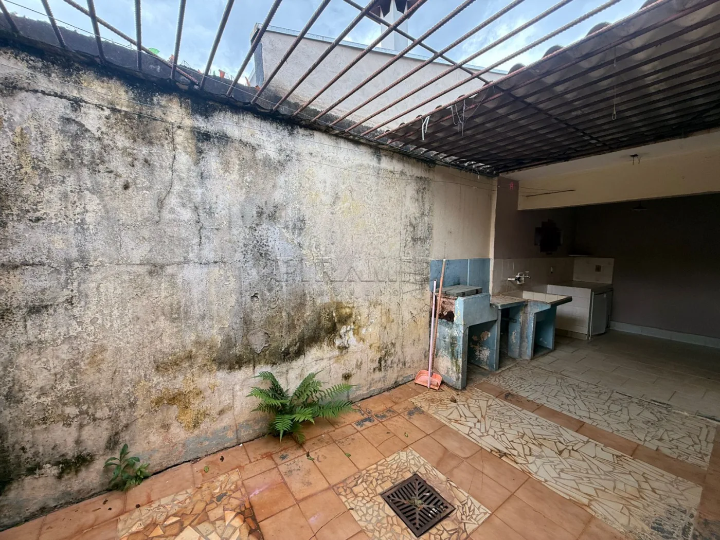 Alugar Casa / Padr&atilde;o em Ribeir&atilde;o Preto R$ 1.500,00 - Foto 22