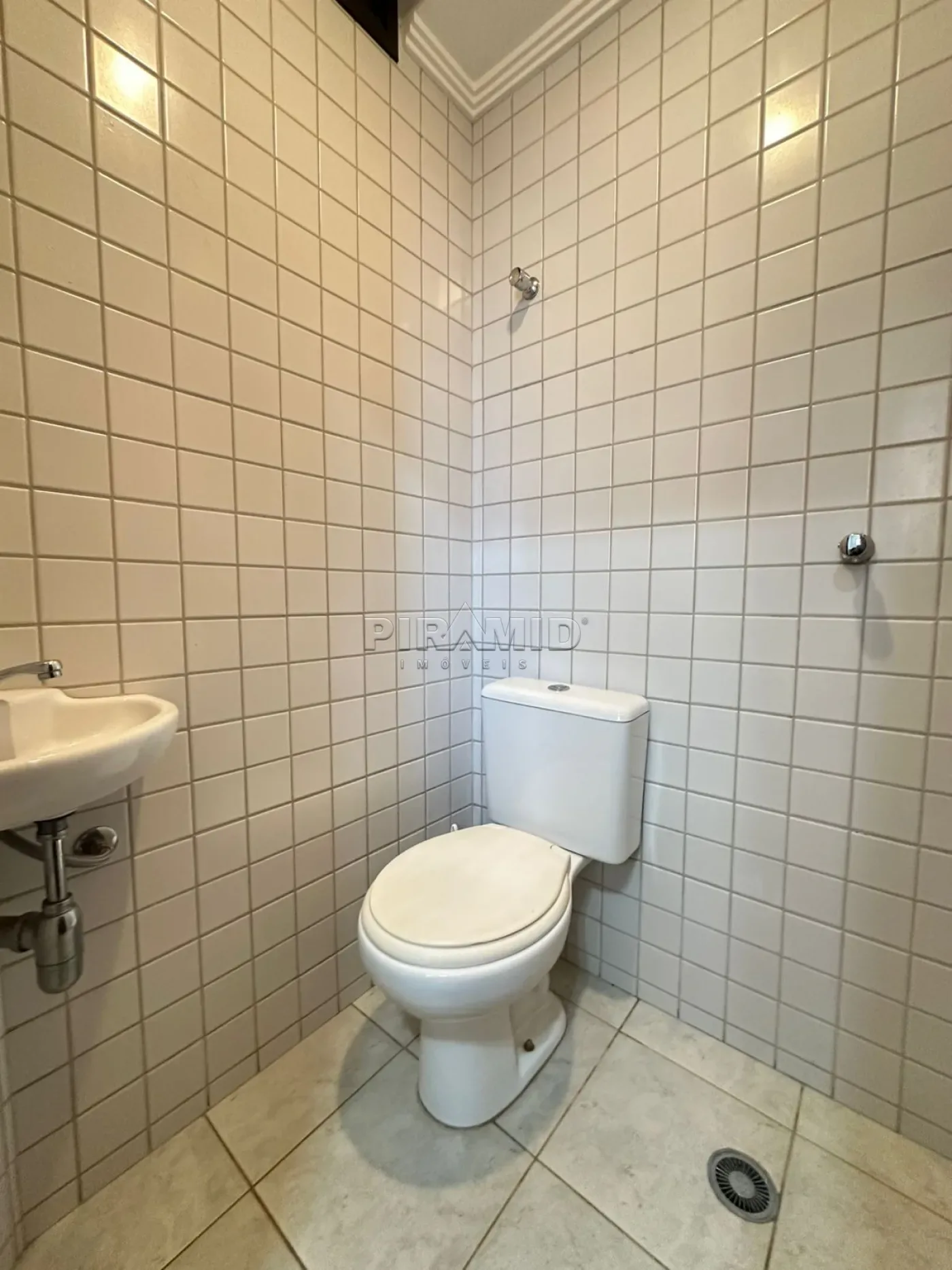 Alugar Apartamento / Padr&atilde;o em Ribeir&atilde;o Preto R$ 4.100,00 - Foto 20