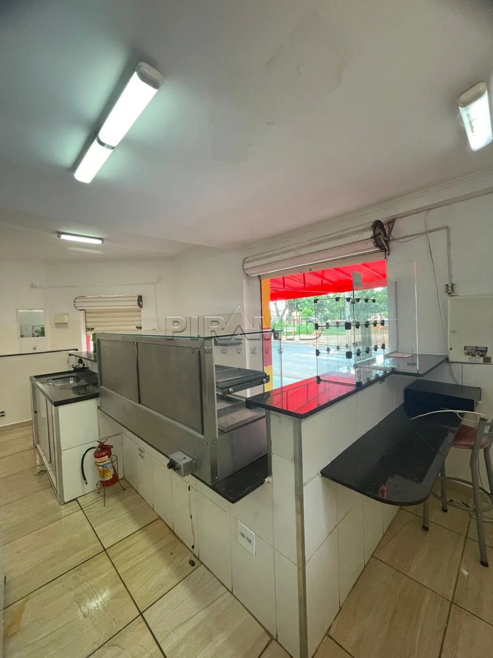 Alugar Comercial / Sal&atilde;o em Ribeir&atilde;o Preto R$ 2.700,00 - Foto 2