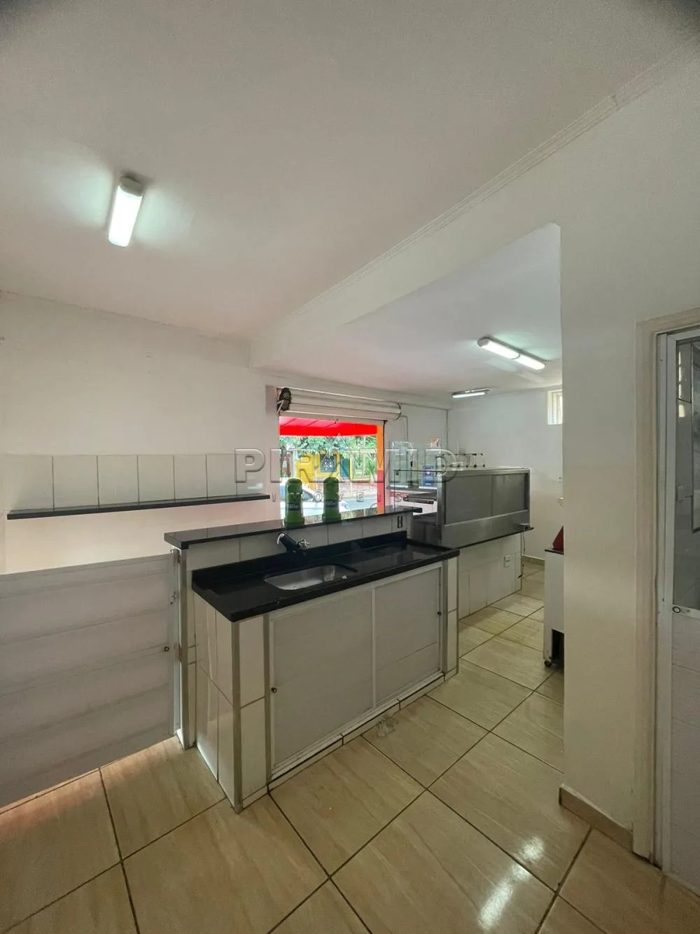 Alugar Comercial / Sal&atilde;o em Ribeir&atilde;o Preto R$ 2.700,00 - Foto 5