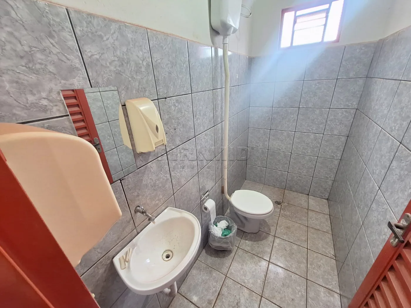 Alugar Comercial / Sal&atilde;o em Ribeir&atilde;o Preto R$ 3.600,00 - Foto 9