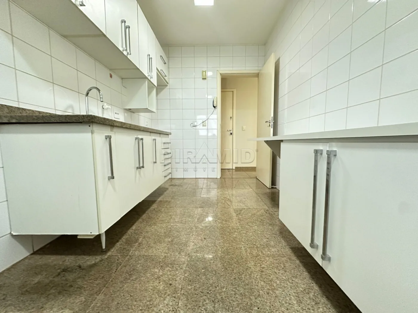 Alugar Apartamento / Padr&atilde;o em Ribeir&atilde;o Preto R$ 2.600,00 - Foto 17