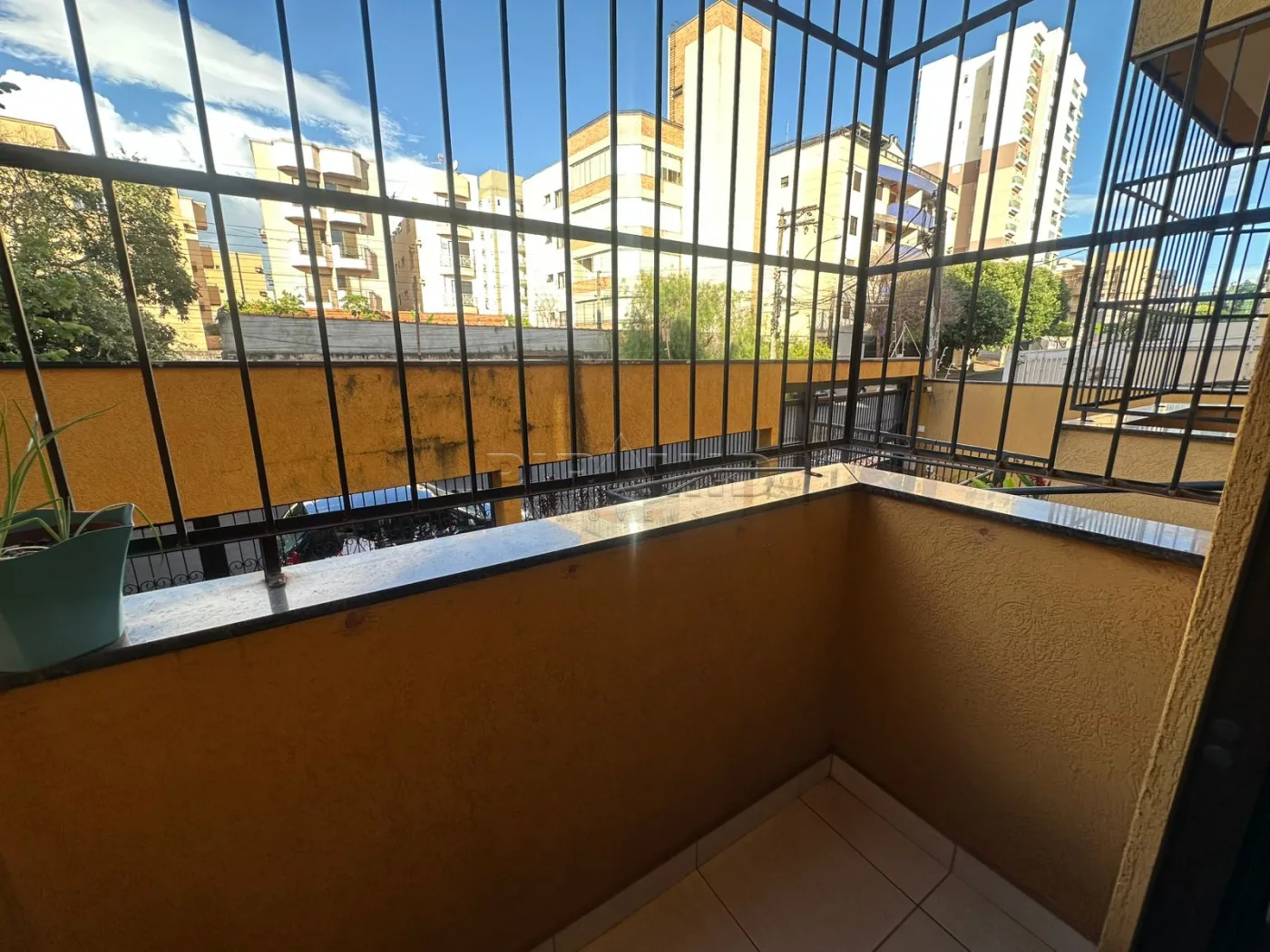 Alugar Apartamento / Padr&atilde;o em Ribeir&atilde;o Preto R$ 1.200,00 - Foto 10