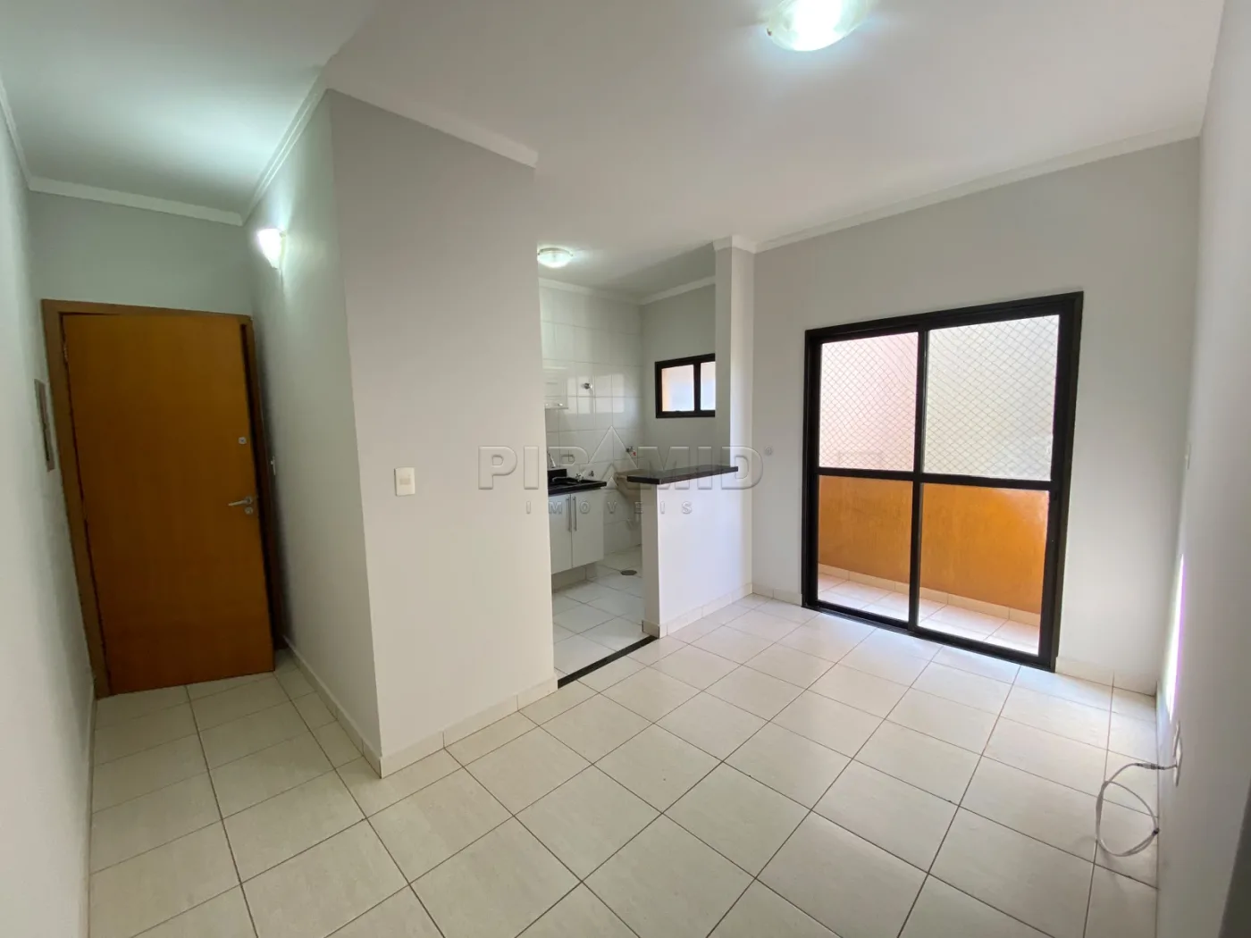 Alugar Apartamento / Padr&atilde;o em Ribeir&atilde;o Preto R$ 1.350,00 - Foto 1