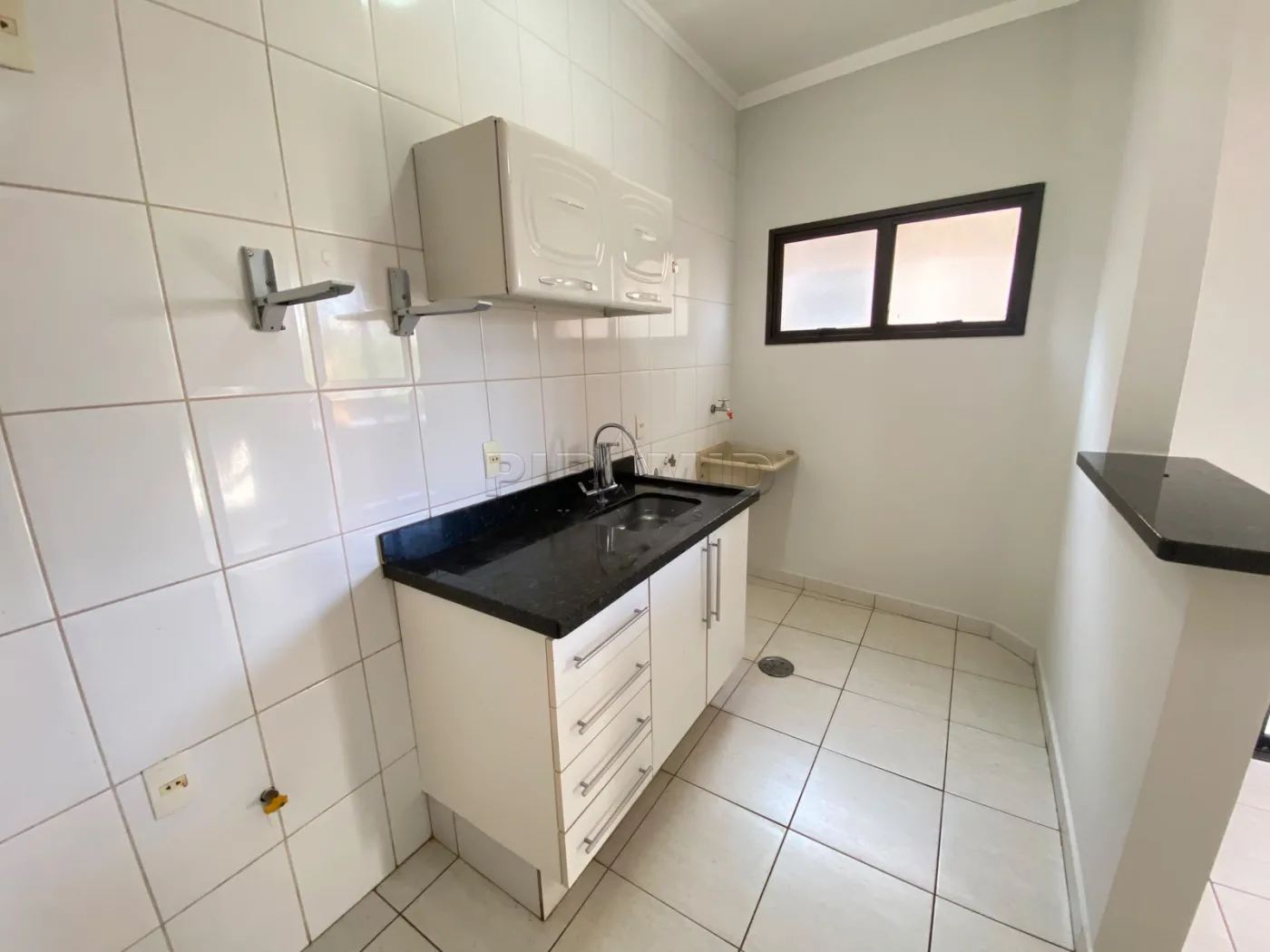Alugar Apartamento / Padr&atilde;o em Ribeir&atilde;o Preto R$ 1.350,00 - Foto 6