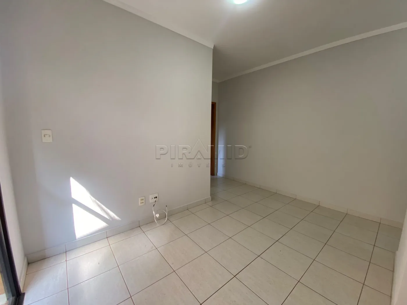 Alugar Apartamento / Padr&atilde;o em Ribeir&atilde;o Preto R$ 1.350,00 - Foto 10