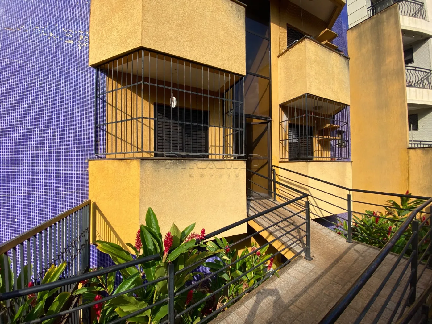 Alugar Apartamento / Padr&atilde;o em Ribeir&atilde;o Preto R$ 1.350,00 - Foto 16