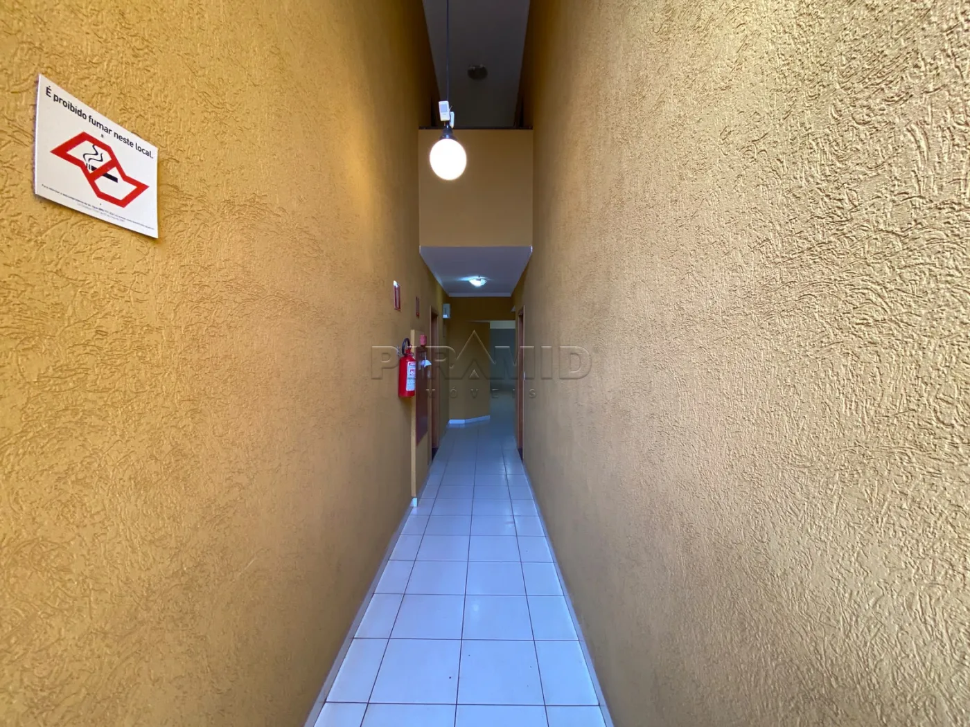 Alugar Apartamento / Padr&atilde;o em Ribeir&atilde;o Preto R$ 1.350,00 - Foto 17