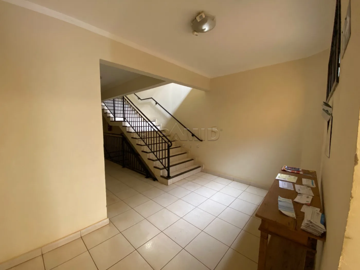 Alugar Apartamento / Padr&atilde;o em Ribeir&atilde;o Preto R$ 1.350,00 - Foto 18