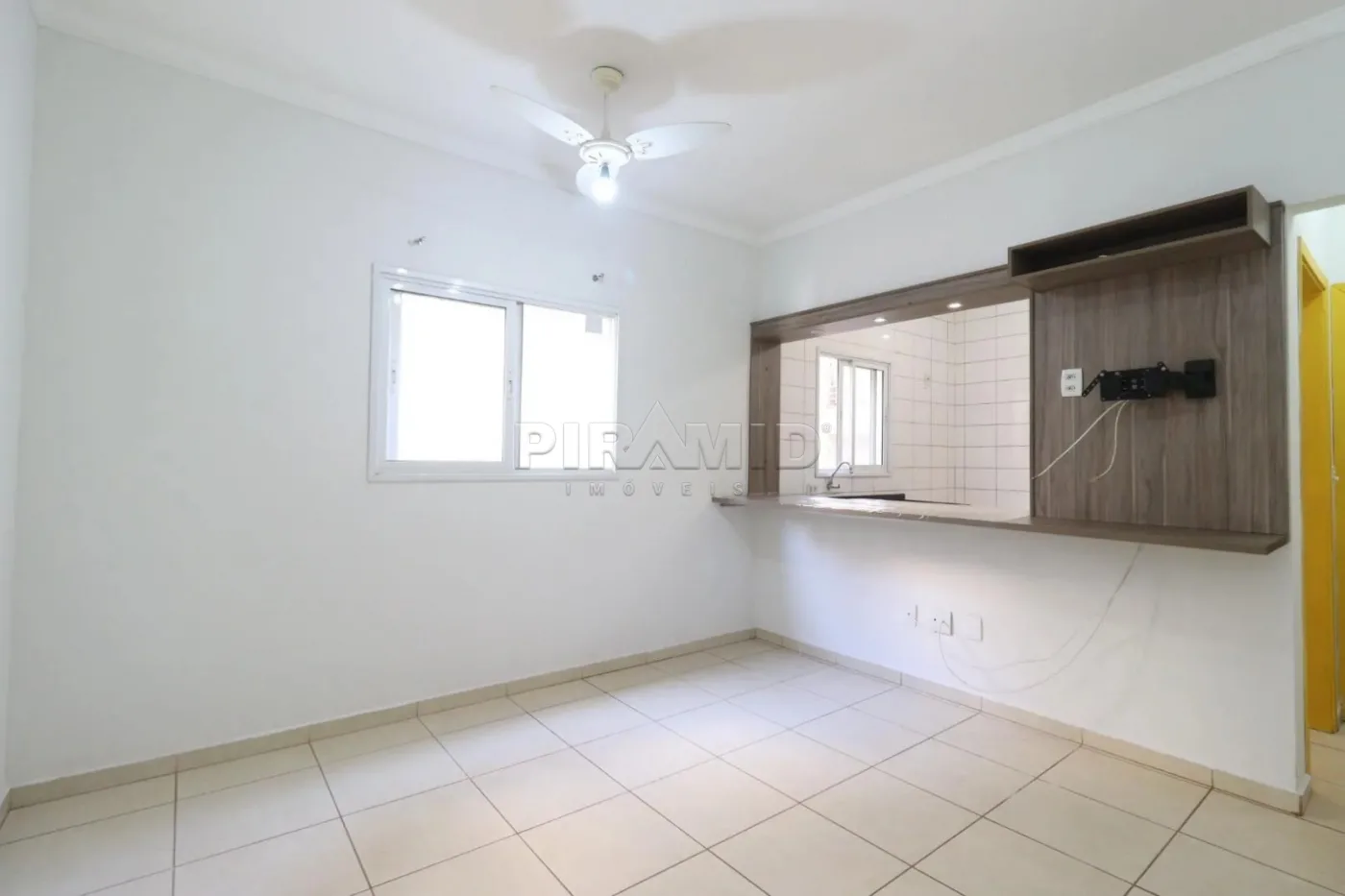 Alugar Apartamento / Padr&atilde;o em Ribeir&atilde;o Preto R$ 1.900,00 - Foto 1